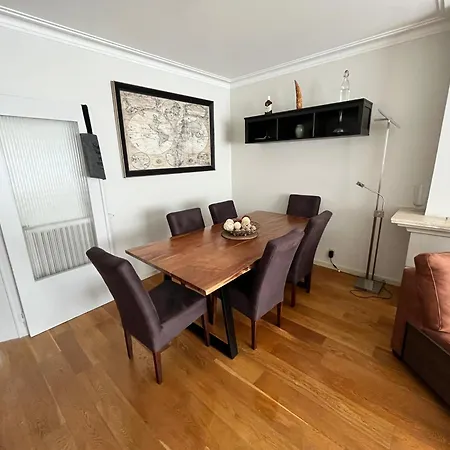 Spacious 2 Bedroom App In The Center With Balcony Appartement Gand
