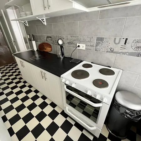 アパート Spacious 2 Bedroom App In The Center With Balcony ヘント