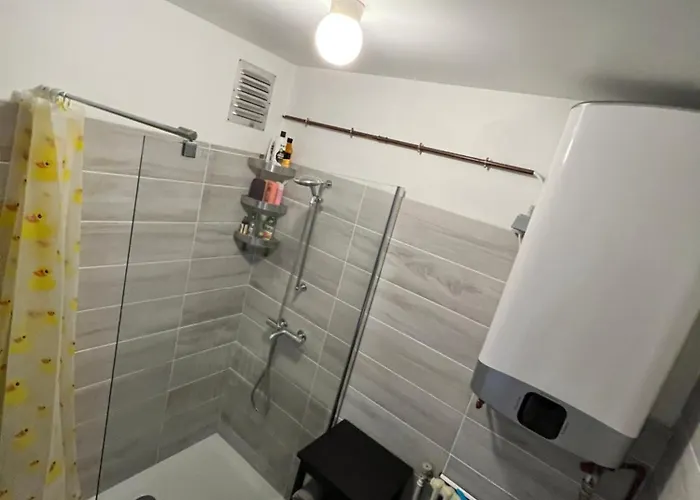 Spacious 2 Bedroom App In The Center With Balcony Апартаменти Гент