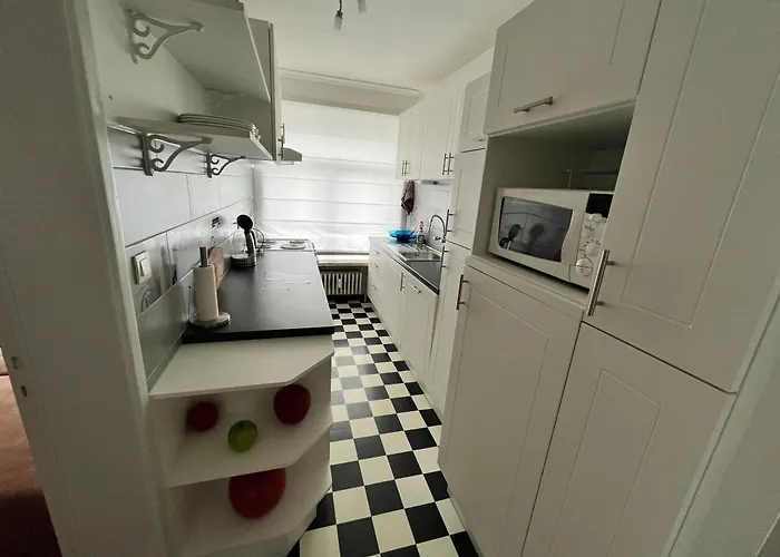 Spacious 2 Bedroom App In The Center With Balcony Διαμέρισμα