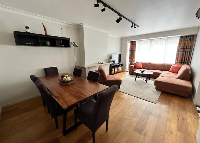 Spacious 2 Bedroom App In The Center With Balcony Γάνδη